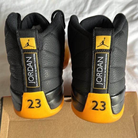 Air Jordan 12 Retro Mens Size 11.5. Black and university gold and black - Picture 5 of 7